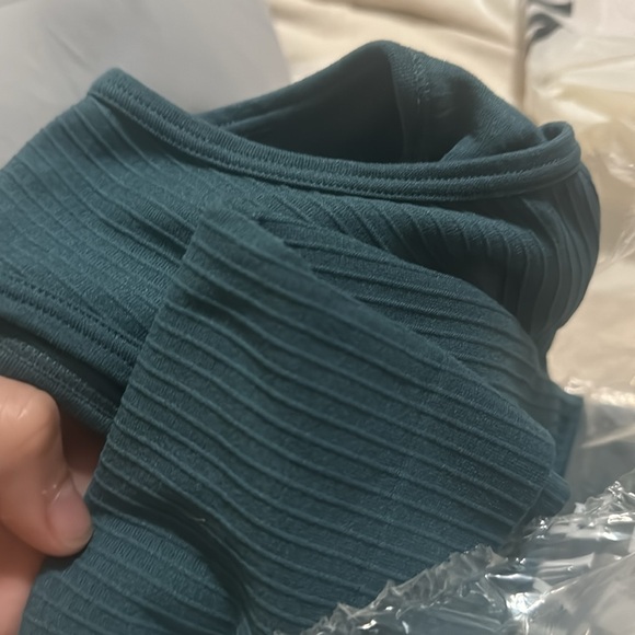 Moss Parallel Tank - Picture 2 of 2